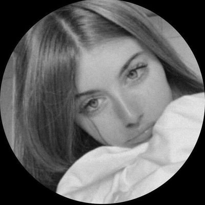 Nadon39's profile picture. ‏‏وتَبقىَ الكِتآبہ دوآء كُلَ شَخص كَتوُم❤️