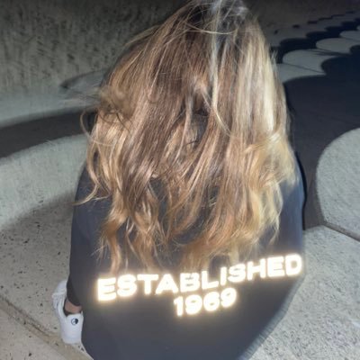 00pa33's profile picture. 