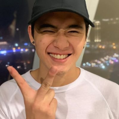 akiratwts's profile picture. atleast the world has akira morishita.