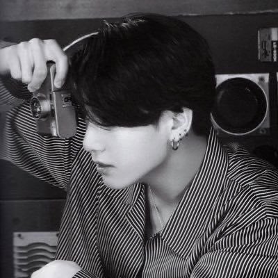 e_umsav's profile picture. 