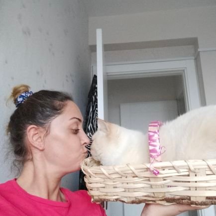 reyhan_kurkcu's profile picture. ögretmen