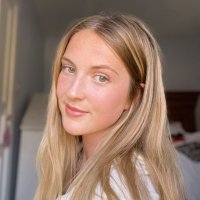 Emma Smith (@emsmiith) Twitter profile photo