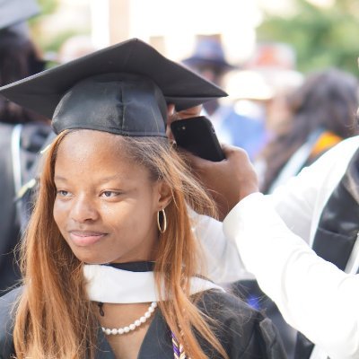 she/her | web & digi media co. @utexaspress | spelman alumna | dc → atx | all thoughts are my own (unfortunately) | disillusioned but optimistic out of spite :)