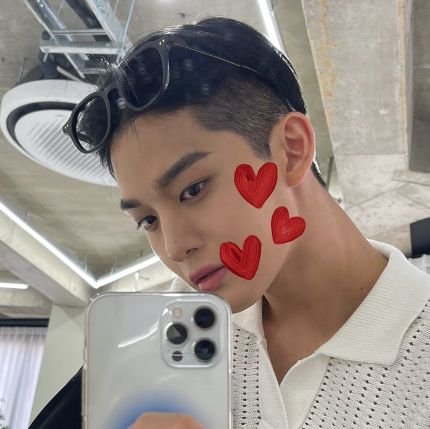 00yongbae's profile picture. #BAEJINYOUNG lovebot ♡