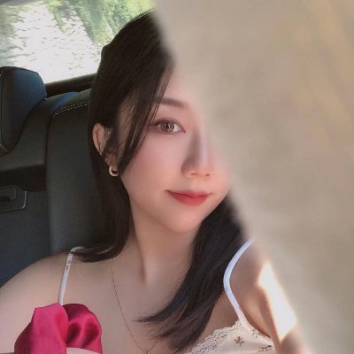 lizzel86's profile picture. Don't work desperately to make money, learn to let money work desperately for you.