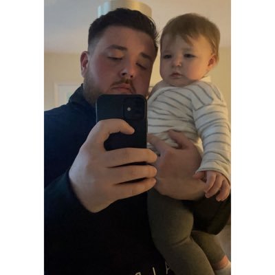 LewSenior's profile picture. You toffeeeeeeees