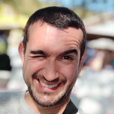 El_Rhodes's profile picture. La música, el fútbol y el intento de ciclista.