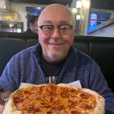 michaellovett17's profile picture. 