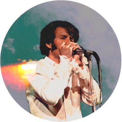 Tweeting lyrics from the one and only Michael Nesmith every hour, if he sang it or wrote it, it has the possibility to be posted.