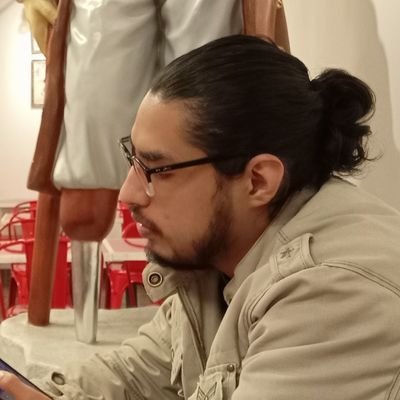 Lector de Ocasiones, Deportista de corazón, Técnico de la vida, repleto de datos innecesarios...