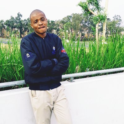 Educator 🧑🏫📚
Licenced youth level football coach⚽🏃
Arsenal❤️
Orlando Pirates☠️☠️