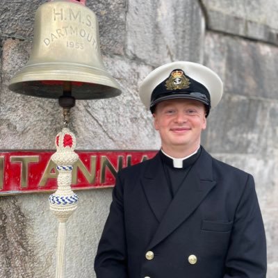 Chaplain @RoyalNavy; priest of the Church of England; keen cyclist and board game fanatic; Italophile and former Z-list celeb. #FlyNavy #PrayNavy