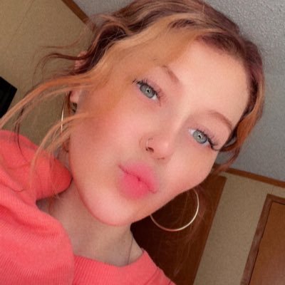 mblanton96's profile picture. 28 • bayou •💋•
