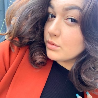 Spreading love and beautiful energy, I will definitely be someone you’ll remember ❤️💛 stay amazing my loves ☮️