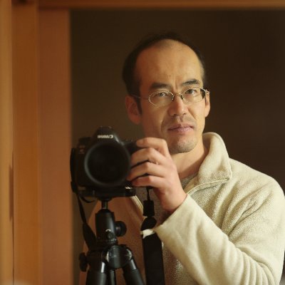 群馬県在住、2022年よりTwitter 開始。 2024年2月16日~22日に富士フォトギャラリー銀座にて「尾瀬 悠久の時を超えて 新井吾郎写真展」を開催。仕事は介護職で休日に写真撮ってます。鉄分多めですが基本何でも撮ります。