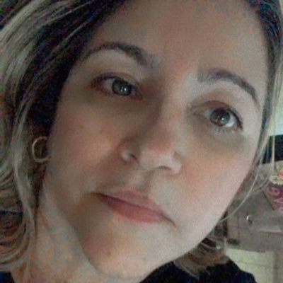 KatieGo55727328's profile picture. Amo a educação que é a minha primeira formação e agora, sigo complementando na psicologia para perceber como ser humano pode transformar.