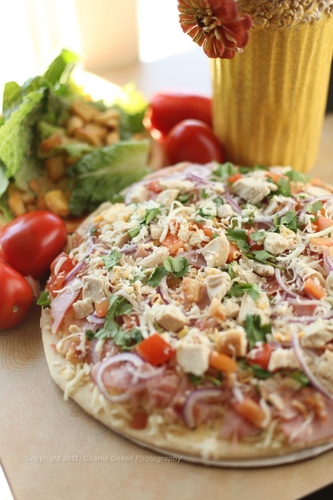Sonoma County's 1st take&bake pizza-Est1983@Town&CountryShopCtr in Historical McDonald District. Foucs:customer svc,fresh ingredients &creative pizza creations