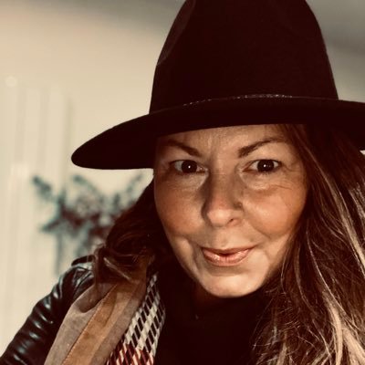 Certified Health & Nutrition Coach 🥑👩🏽💻🥦Lifestyle Medicine | Bio Hacking 🧬🏋🏻♀️. 🦠 Personal Journey Fighting Fabry Disease #raredisease #fabry