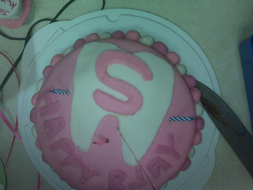 FlossGoddess's profile picture. Brush, Floss, Rinse, Repeat~🦷RDH 33 yrs~