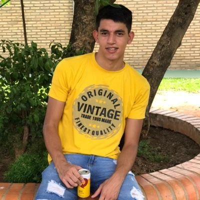 Jugador del Club Coronel Thompson. 🇦🇷

https://t.co/euXFyejvI0