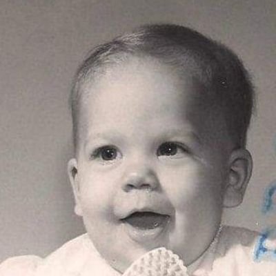 I was the baby in the profile pic. Now I've got a lot more hair, a few wrinkles, and a whole lot of opinions. Just ask me.