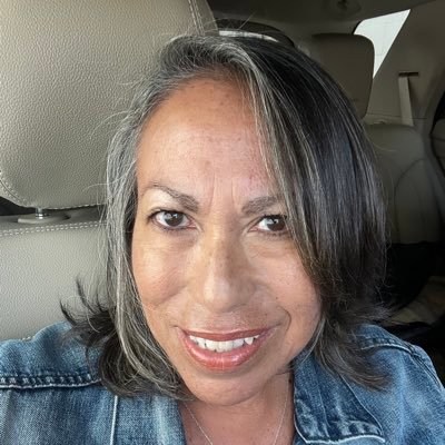 Harris/Walz 2024 💙. Chicana with a calling to help the underserved in our community. Here to serve others, play tennis, and travel. NO DM’s.