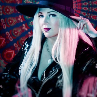 Official Twitter profile of singer Heidi Parviainen of Dark Sarah