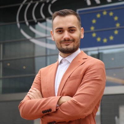 Parliamentary Secretary @min_mlsp 🇧🇬🇪🇺 lawyer, volunteer, youth activist | own opinions