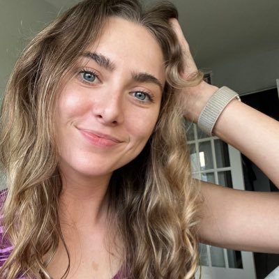lilyfromsobe's profile picture. nothing to see here