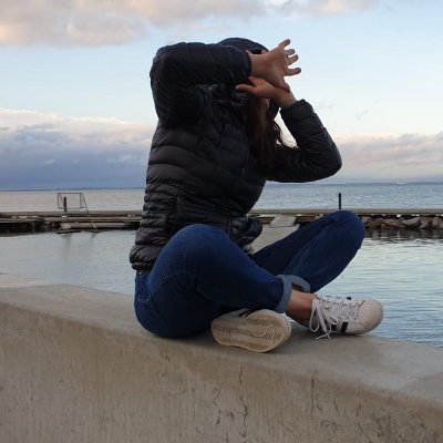 MEB_Tess's profile picture. Lettere minuscole a  inizio paragrafo, virgole fuori posto, e la voglia di una morte perfetta come un foglio bianco...(cit.)