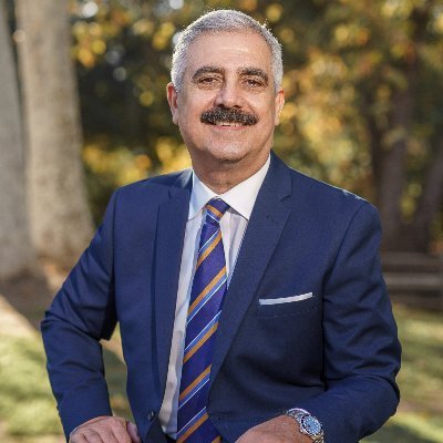 Frank Farazmand has the expertise to help you with Residential or Commercial Real Estate as well as residential mortgage needs.