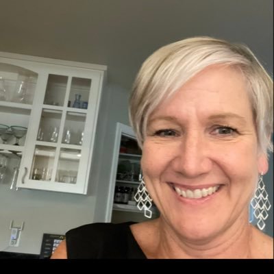 M13Myers's profile picture. Avid hiker / backpacker, Dog Mom to 2 Cockapoos, DEI&B champion, social justice seeker. Real Estate & Workplace Head of AMER @Twitter. She/ Her
