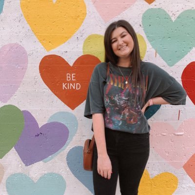 itz_hanner's profile picture. Queen B