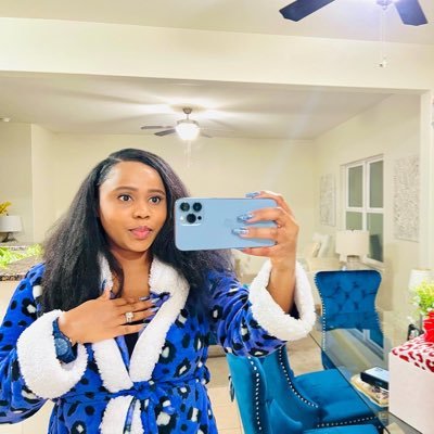 mrsbugzyy's profile picture. Happy Wifey|Mom of 3|Parental Advocate|