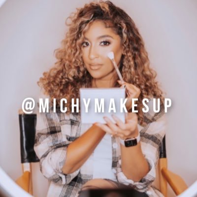 michymakesup's profile picture. Helping women find their true beauty, one face at a time