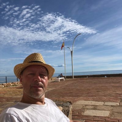 SchelinDennis's profile picture. Go for it