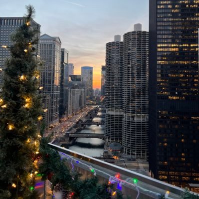 fat_is_sosad's profile picture. 8’5