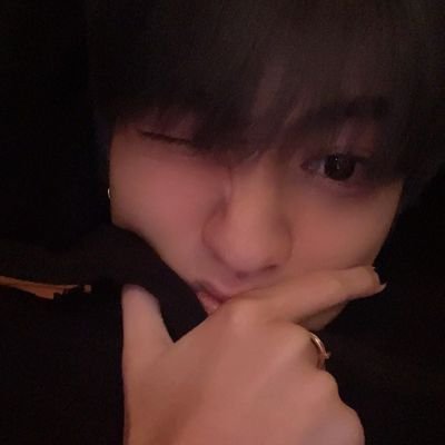 lovehjw_'s profile picture. ⓘ this user loves clouds, butterflies and TREASURE