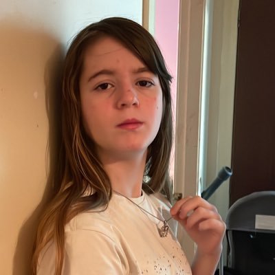 swellbelt12's profile picture. IMAGINE NOT FOLLOWING :(