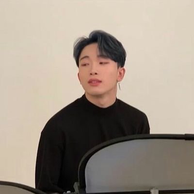 greenmuhibtea's profile picture. DM to be moots in my new acc