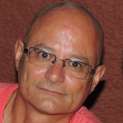 PauloSchmitt25's profile picture. Quando a injustiça se torna lei,  a resistência torna-se um dever.
