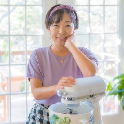 アメリカ在住日本人の方々に、オンラインでパン作りを教えています。ブログではアメリカ生活お役立ち情報、おいしいもの情報、そしてお出かけ情報などを綴っています。＊ Instagramアカウント名はpopotx。