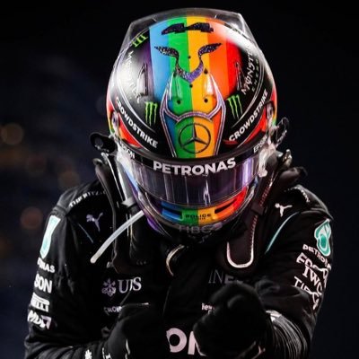 Dad, Husband, Son, Brother, Friend, Uncle, Electrical Eng, Passionate F1 fan, Amateur B&W Photographer, Fast chess and Piano Player