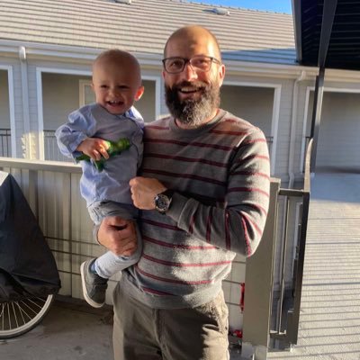 Full time stay at home dad 👨👦🏡. Working hard to become self-taught web developer.🖥👨🏻💻Currently learning JavaScript💪🏻