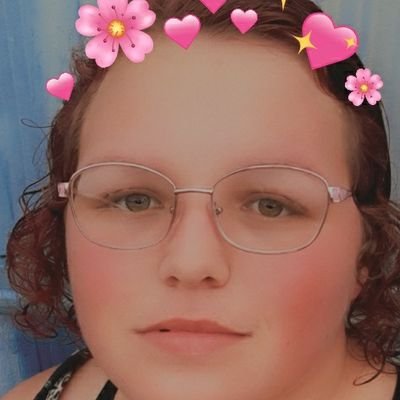 19 😌
bisexual 🏳️🌈
cat mom 🐈
RIP papaw 7/6/2020👼
RIP mamaw 7/23/2020👼
I wish that I could wake up with amnesia
And forget about the stupid little things