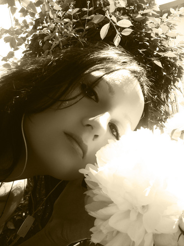 Surkova92's profile picture. 