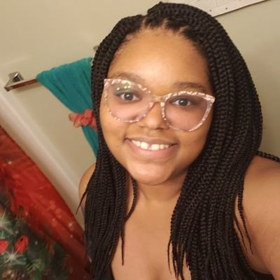 🧡AUM🖤22'🦅🎓
The quiet people have the loudest minds 🌻