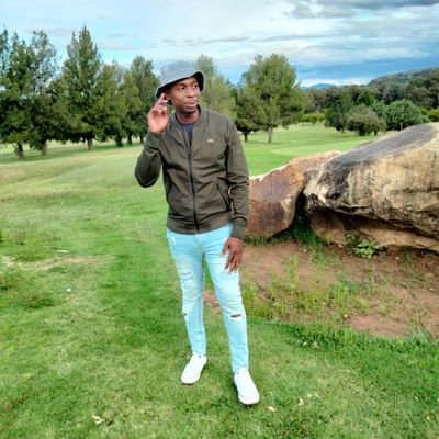 Lepara.. 👌👌:Die hard fan of Manchester city
Moron next door ✌️