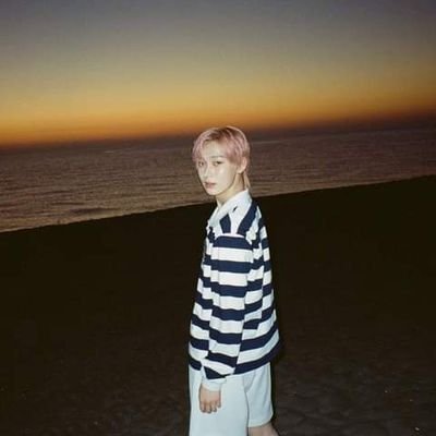 KiaUnoffical's profile picture. Selling kung ano-ano.