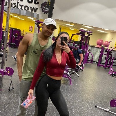 I like lifting weights 🏋️‍♀️